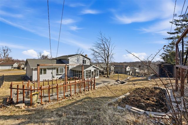 3015 Circle Hill Court NE, Cedar Rapids, IA 52402