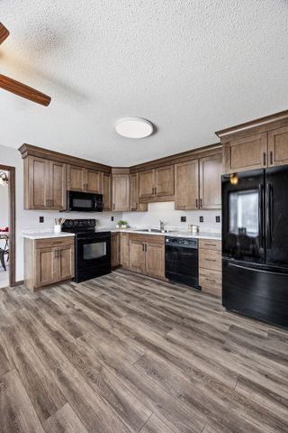 3015 Circle Hill Court NE, Cedar Rapids, IA 52402