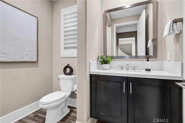 74 Iluna, Irvine, CA 92618