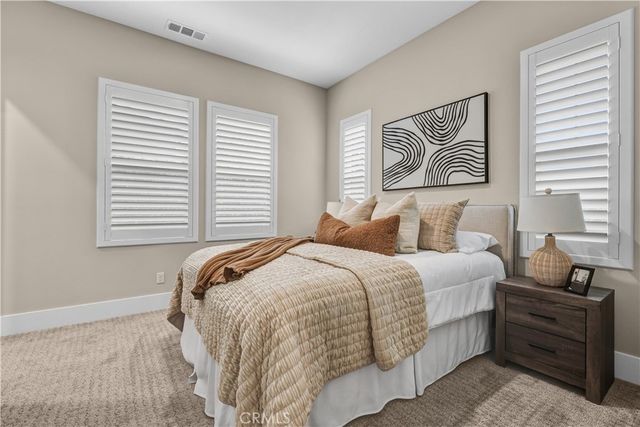 74 Iluna, Irvine, CA 92618