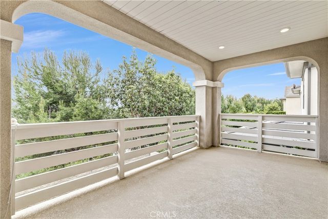 74 Iluna, Irvine, CA 92618