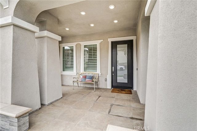 74 Iluna, Irvine, CA 92618