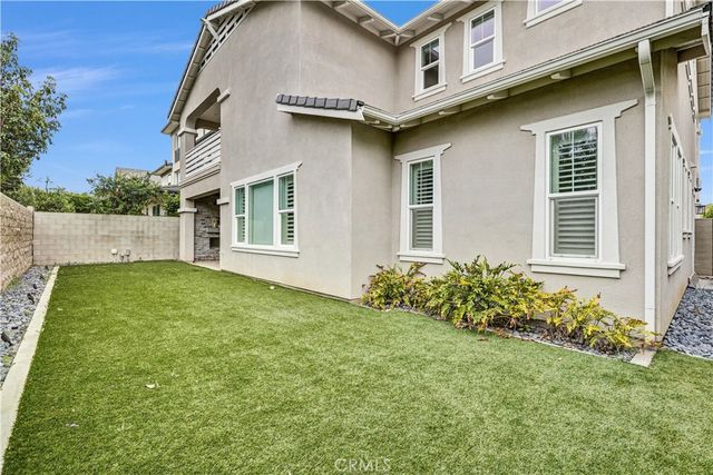 74 Iluna, Irvine, CA 92618
