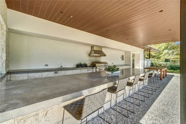 74 Iluna, Irvine, CA 92618