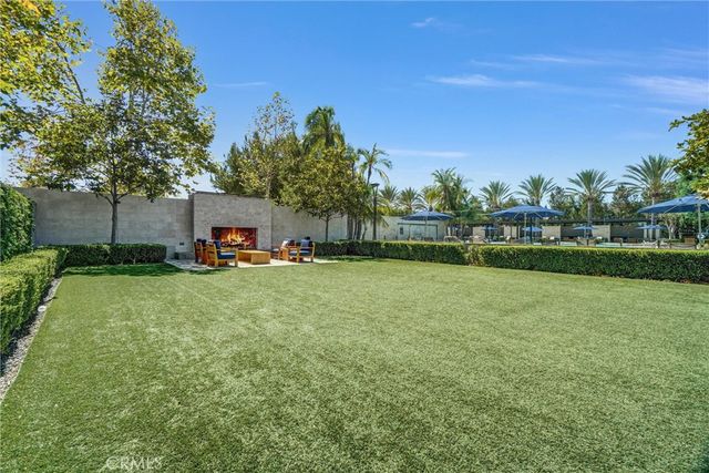 74 Iluna, Irvine, CA 92618