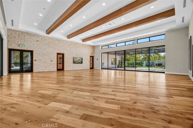 74 Iluna, Irvine, CA 92618