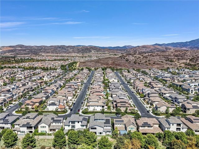 74 Iluna, Irvine, CA 92618