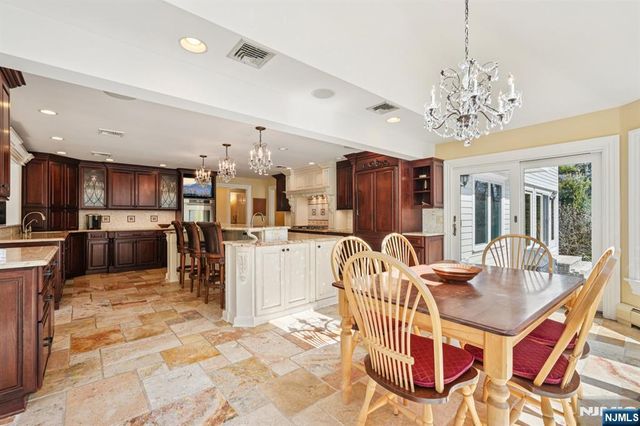 416 Devonshire Drive, Franklin Lakes, NJ 07417