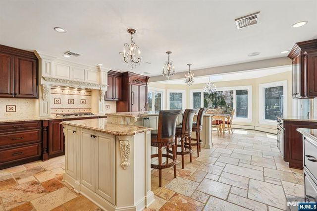 416 Devonshire Drive, Franklin Lakes, NJ 07417