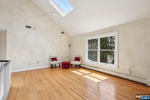 416 Devonshire Drive, Franklin Lakes, NJ 07417