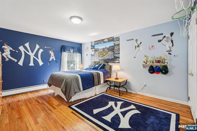 416 Devonshire Drive, Franklin Lakes, NJ 07417