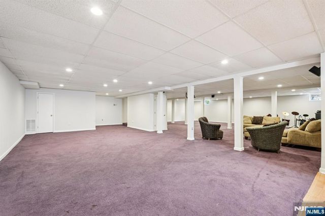 416 Devonshire Drive, Franklin Lakes, NJ 07417