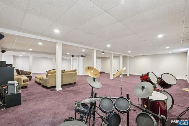 416 Devonshire Drive, Franklin Lakes, NJ 07417