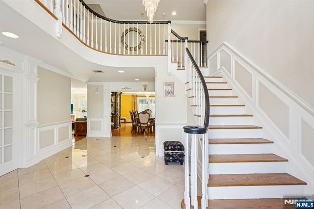 416 Devonshire Drive, Franklin Lakes, NJ 07417