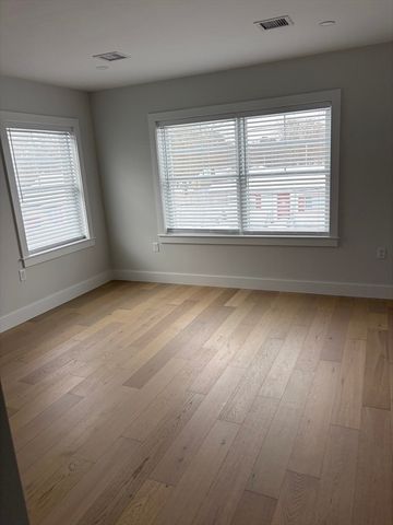 19 Barberry Road, Mansfield, MA 02048