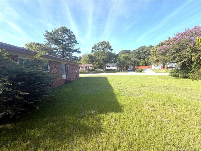 2101 Decor Street, Fayetteville, NC 28304