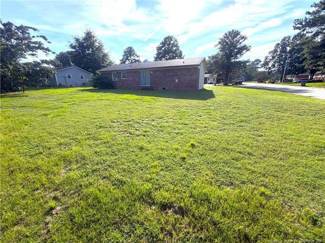 2101 Decor Street, Fayetteville, NC 28304