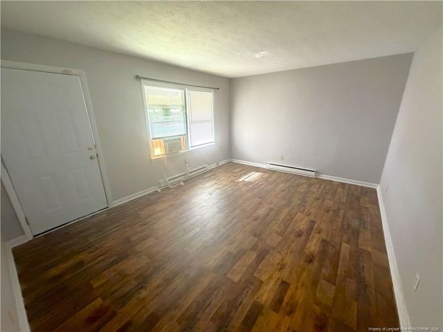 2101 Decor Street, Fayetteville, NC 28304