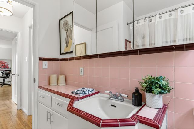 1825 Highland Pl 1827, Berkeley, CA 94709
