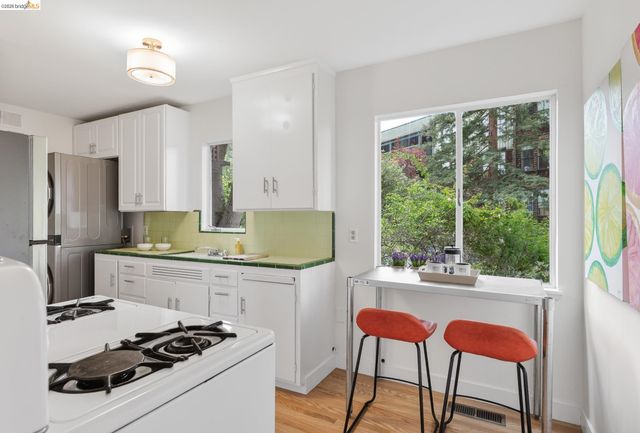 1825 Highland Pl 1827, Berkeley, CA 94709