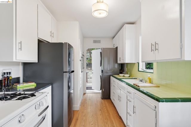 1825 Highland Pl 1827, Berkeley, CA 94709