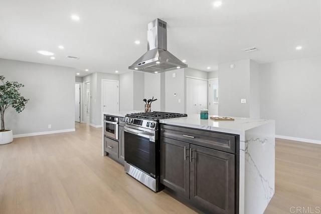 7320 San Bartolo St 217, Carlsbad, CA 92011