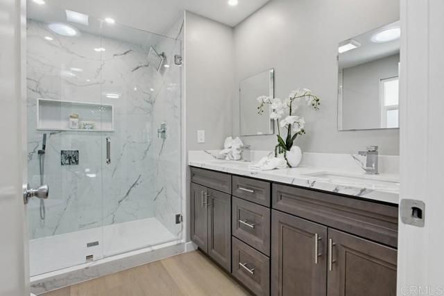 7320 San Bartolo St 217, Carlsbad, CA 92011