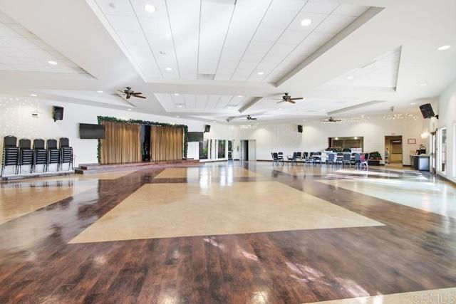 7320 San Bartolo St 217, Carlsbad, CA 92011