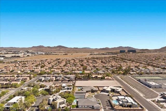 275 Doobie, Las Vegas, NV 89183
