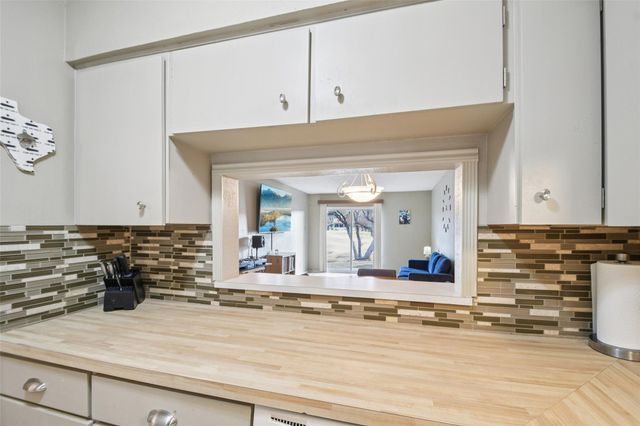 1214 Hi Stirrup 100, Horseshoe Bay, TX 78657