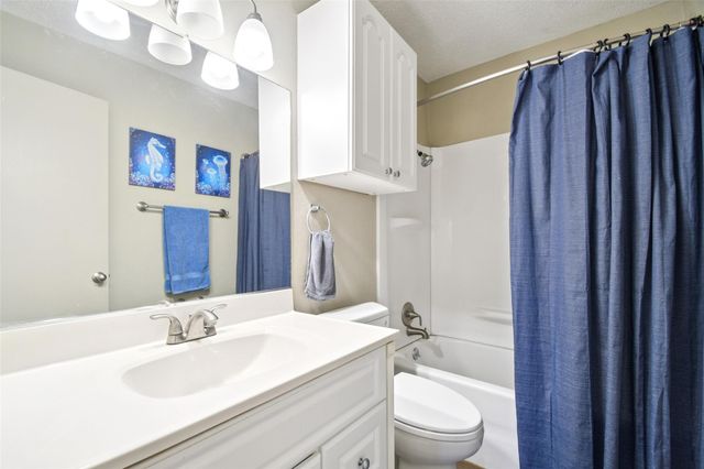 1214 Hi Stirrup 100, Horseshoe Bay, TX 78657