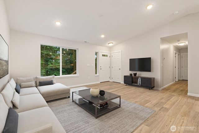 10510 Woods Lake Road, Monroe, WA 98272