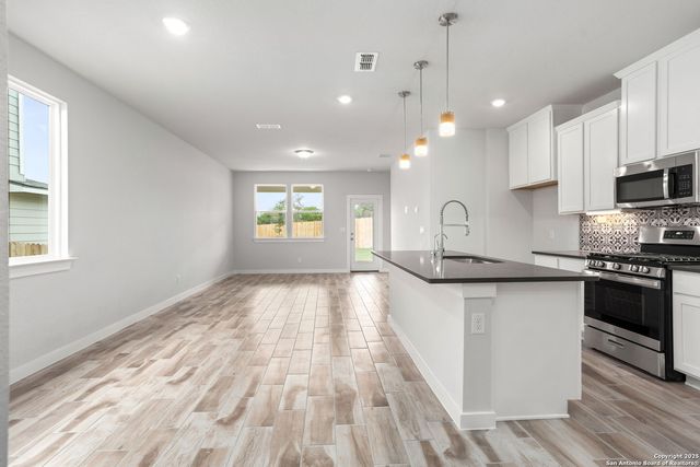 771 Fort Leonard, San Antonio, TX 78245