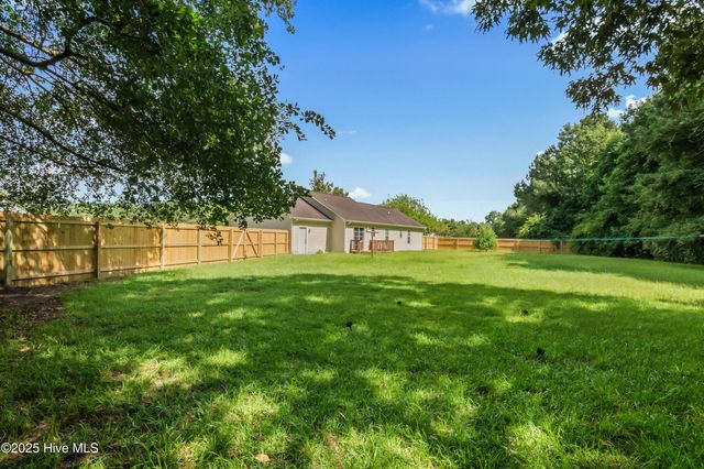 118 Goldie Lane, Beulaville, NC 28518