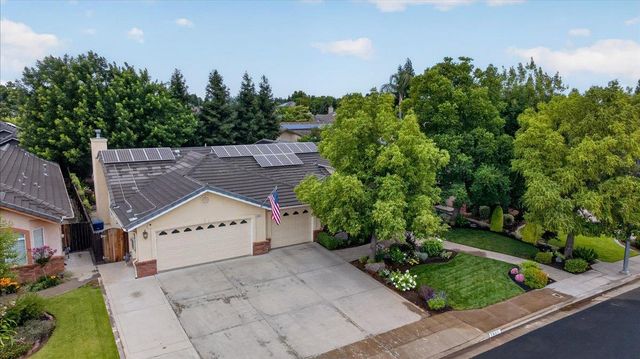 2831 Indianapolis Avenue, Clovis, CA 93611