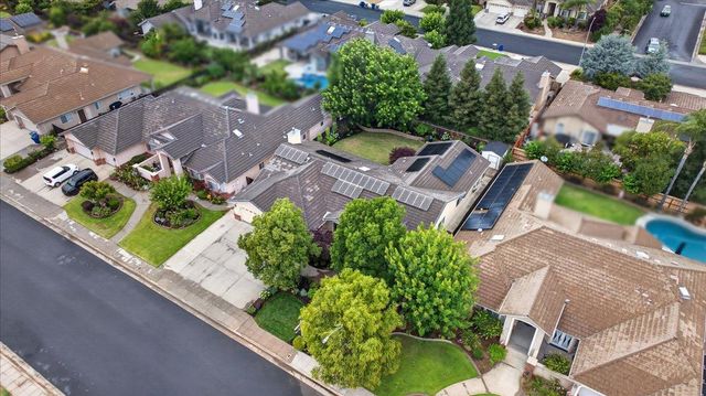 2831 Indianapolis Avenue, Clovis, CA 93611