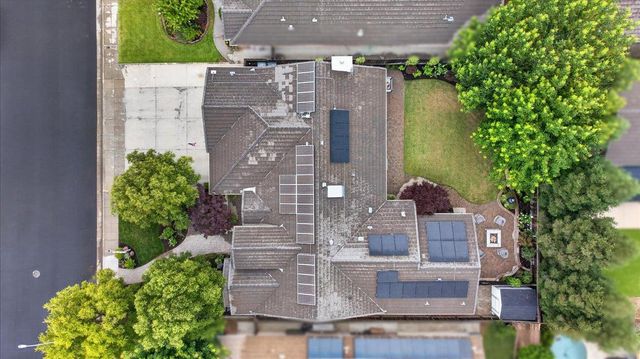 2831 Indianapolis Avenue, Clovis, CA 93611