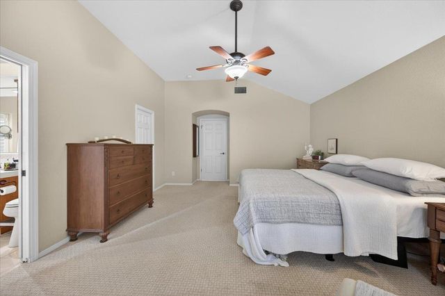 2831 Indianapolis Avenue, Clovis, CA 93611