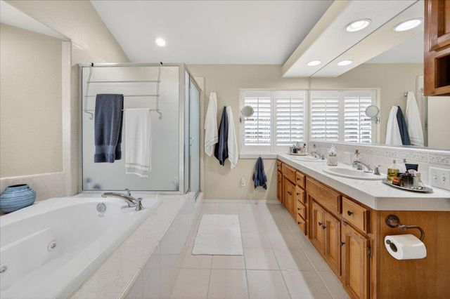 2831 Indianapolis Avenue, Clovis, CA 93611