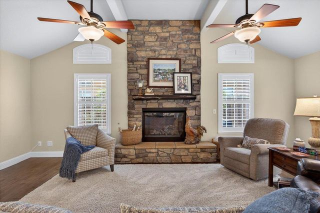 2831 Indianapolis Avenue, Clovis, CA 93611