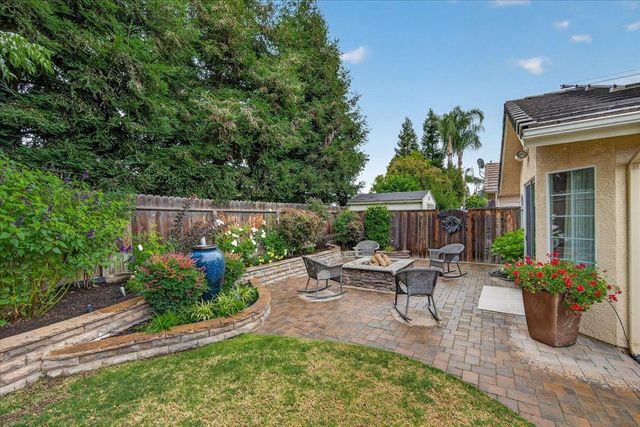 2831 Indianapolis Avenue, Clovis, CA 93611