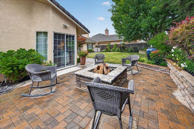 2831 Indianapolis Avenue, Clovis, CA 93611