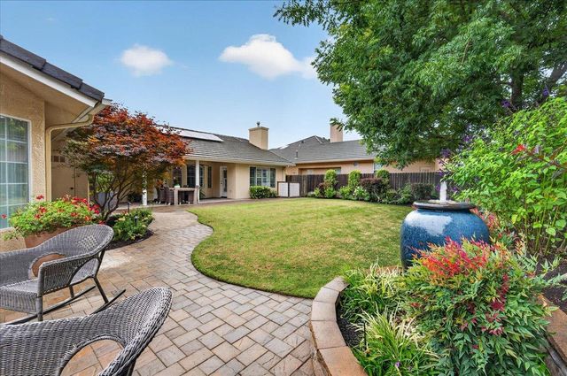 2831 Indianapolis Avenue, Clovis, CA 93611