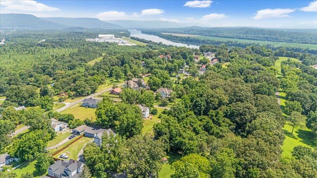 403 Hoffman Avenue, Bridgeport, AL 35740