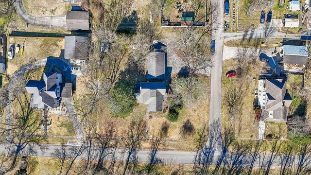 403 Hoffman Avenue, Bridgeport, AL 35740