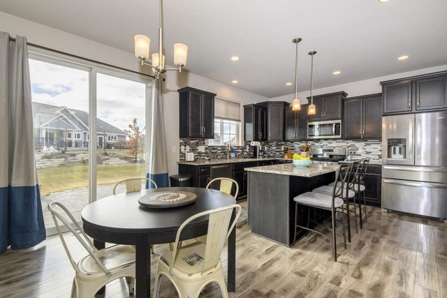 3513 Olde Howell ROAD, Waukesha, WI 53188