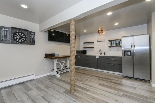 3513 Olde Howell ROAD, Waukesha, WI 53188