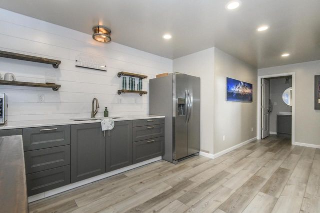 3513 Olde Howell ROAD, Waukesha, WI 53188