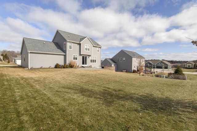 3513 Olde Howell ROAD, Waukesha, WI 53188