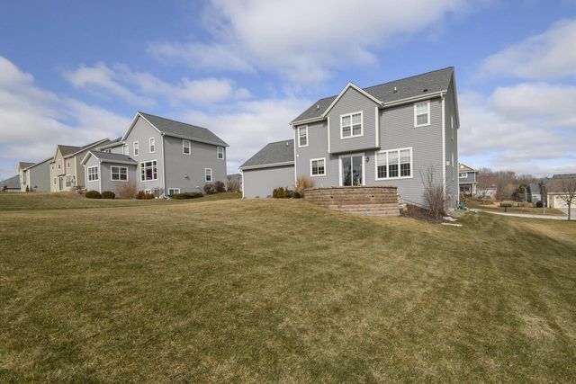 3513 Olde Howell ROAD, Waukesha, WI 53188